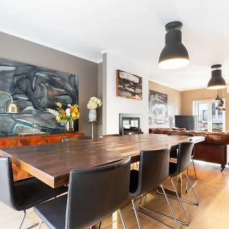 Charming House In Center- Private Terrace & Garage Apartamento *