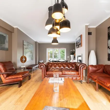 Apartamento Charming House In Center- Private Terrace & Garage *