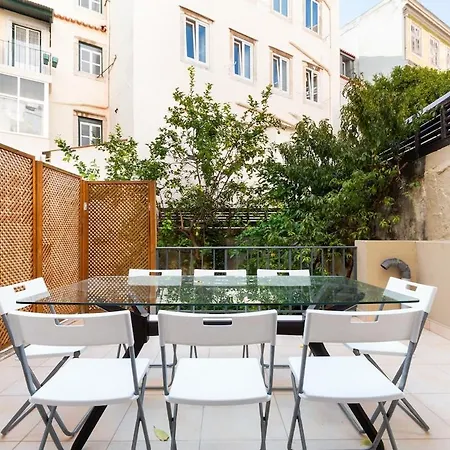Charming House In Center- Private Terrace & Garage Apartamento *